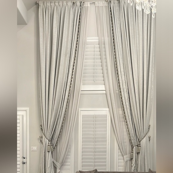 SET OF 2 CUSTOM MADE DROAES WITH FRINGE LINED - Picture 7 of 7